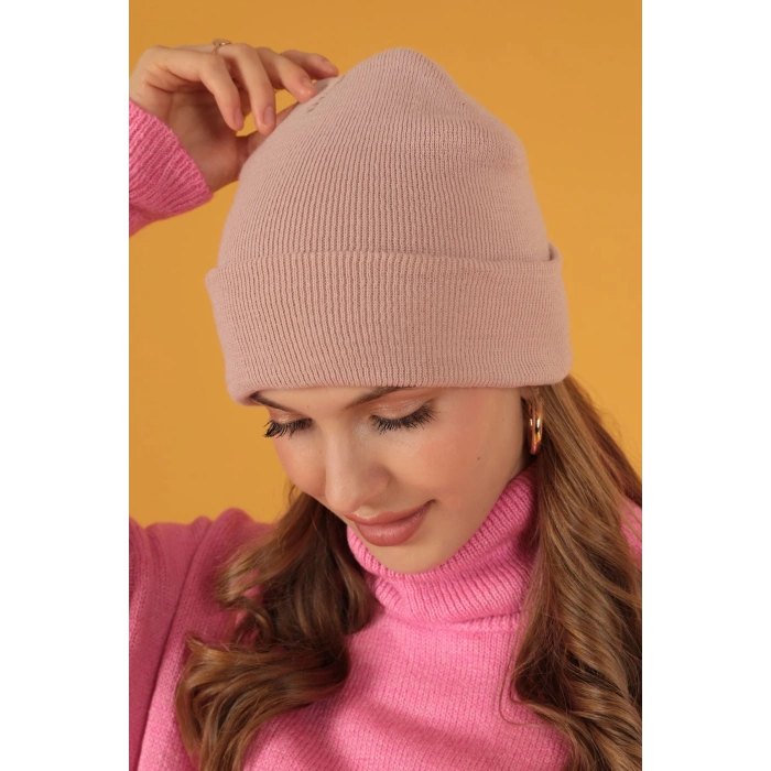 Düz Kadın Pudra Bere