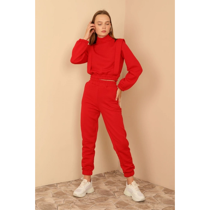 Kapitone Kumaş Boğazlı Yaka Omuz Detaylı Kadın Takım-Kırmızı