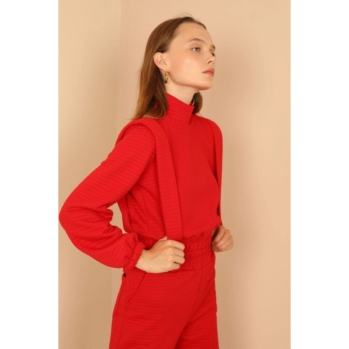 Kapitone Kumaş Boğazlı Yaka Omuz Detaylı Kadın Takım-Kırmızı