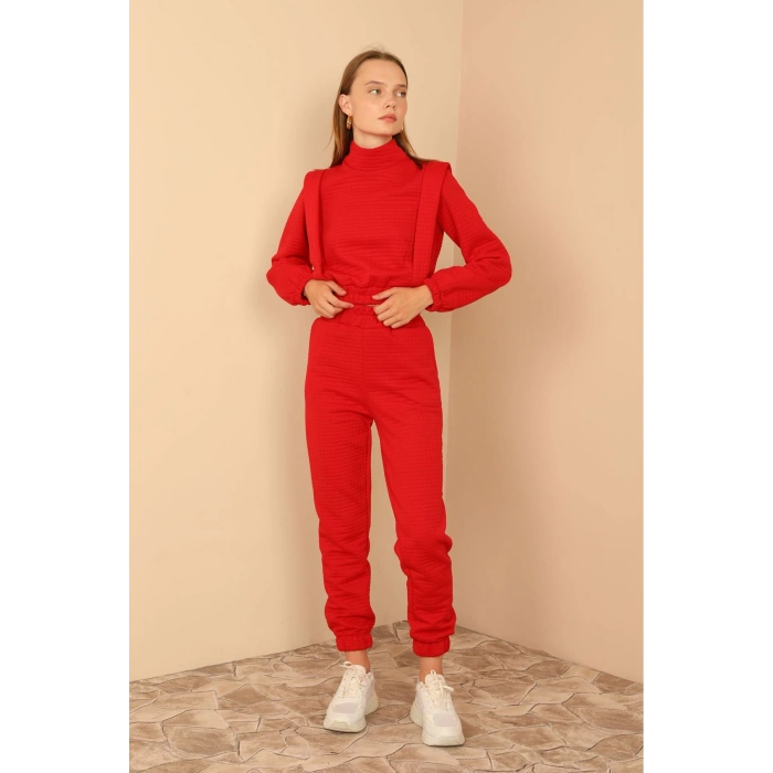 Kapitone Kumaş Boğazlı Yaka Omuz Detaylı Kadın Takım-Kırmızı