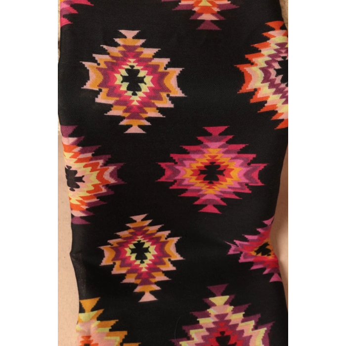 Kare Desenli Kadın Siyah Şal