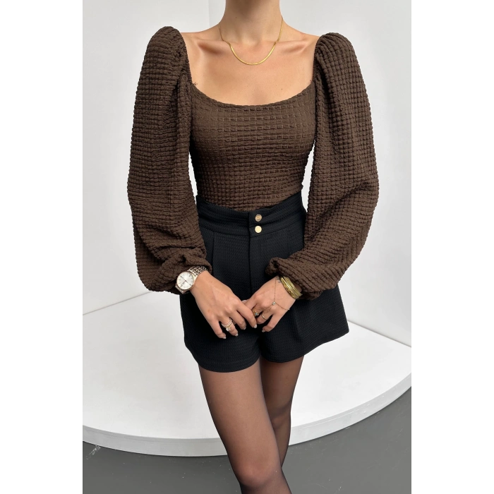 Kare Yaka Balon Kol Bluz