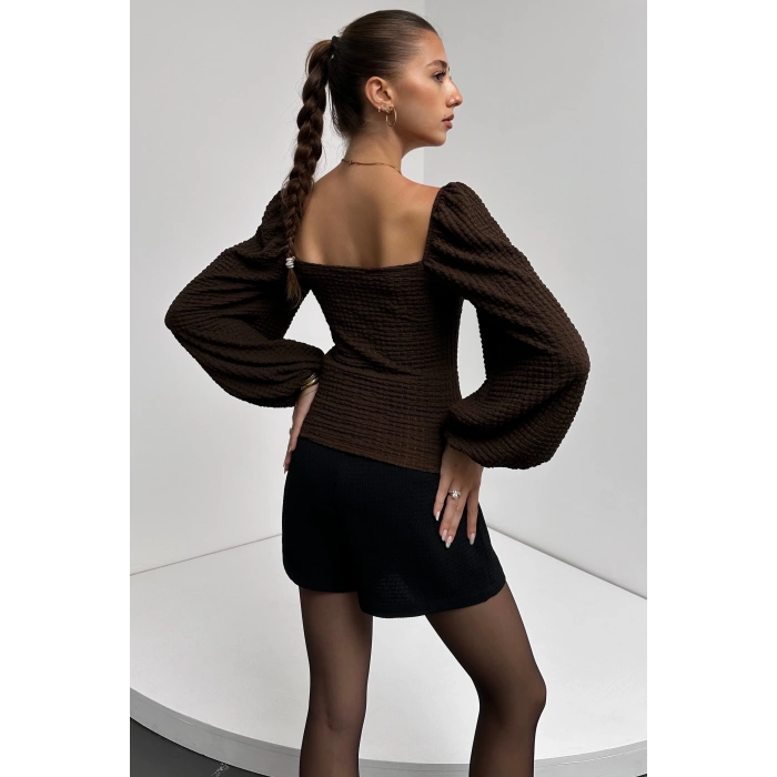 Kare Yaka Balon Kol Bluz