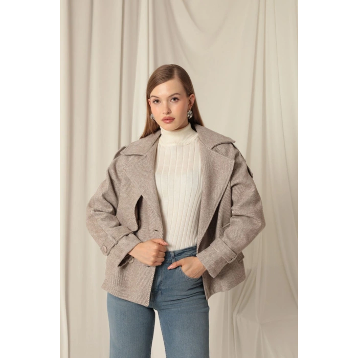 Kaşe Kumaş Balıksırtı Desen Kısa Kadın Vizon Kaban