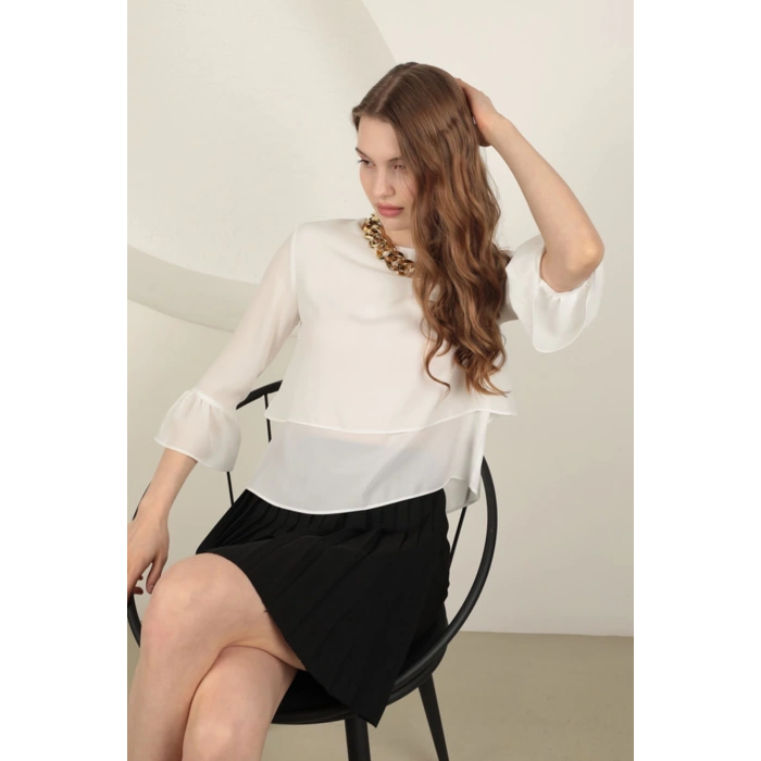 Krep Kumaş Kolları Volanlı Kadın Bluz-Ekru