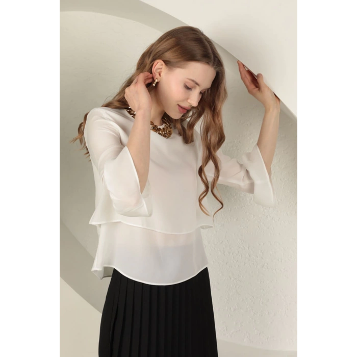 Krep Kumaş Kolları Volanlı Kadın Bluz-Ekru