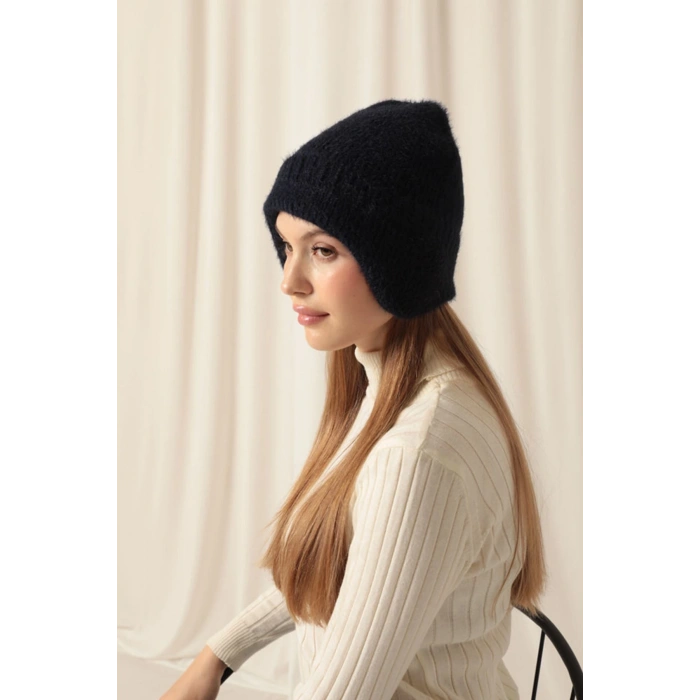 Kulak Kapatıcılı Kadın Lacivert Bere