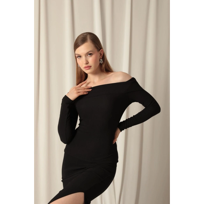 Ottoman Kumaş Madonna Yaka Kadın Siyah Bluz