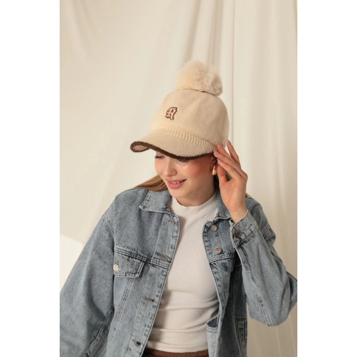 Ponponlu Nakışlı Kadın Bej Kep