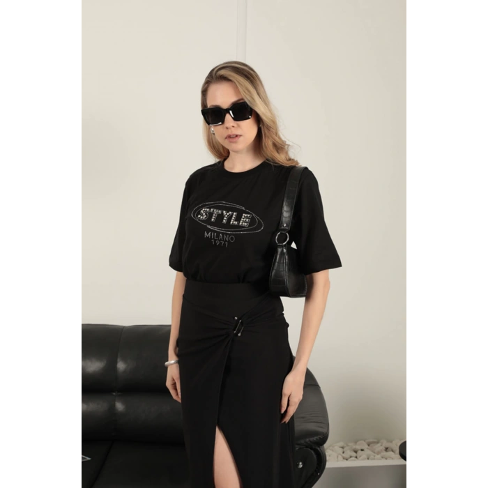 Süprem Kumaş Taş Detaylı Kadın Tişört-Siyah