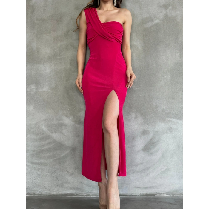 Tek Omuz Derin Yırtmaç Detaylı Buzzy Elbise