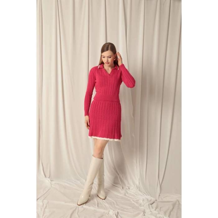 Triko Kumaş Yakalı Saç Örgülü Desen Fuşya Etek Takım