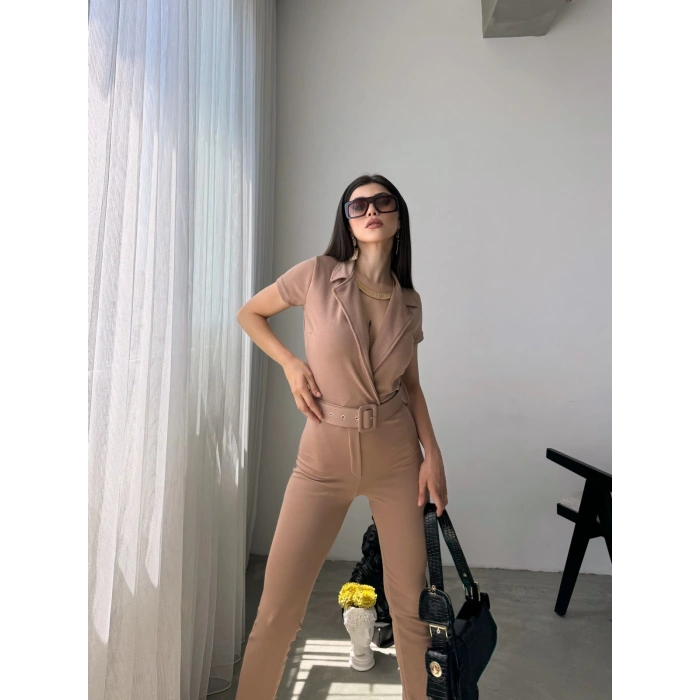 Yakalı Beli Kemerli Tulum