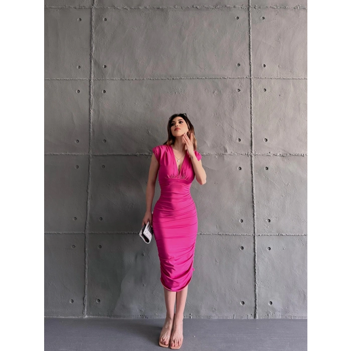 Yanı Büzgü Detaylı Dekolteli Maxi Boy Dalgıç Elbise