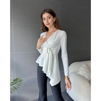 Asimetrik Kesim Kemer Detaylı Bluz