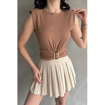 Omuzu Vatkalı Beli Kemerli Bürümcük Bluz