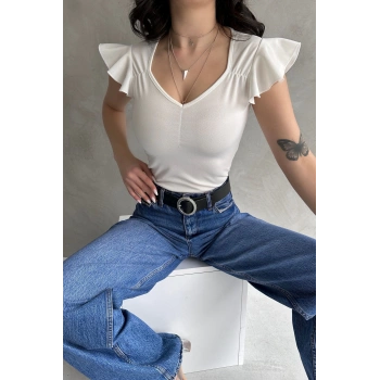 V Yaka Omuzu Volan Detaylı Crep Bluz