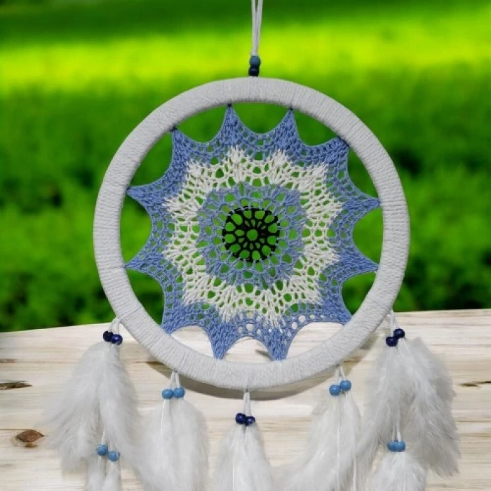 Dodes Buz Mavisi Renginde Nazar Motifli Kuş Tüylü Duvar Süsü