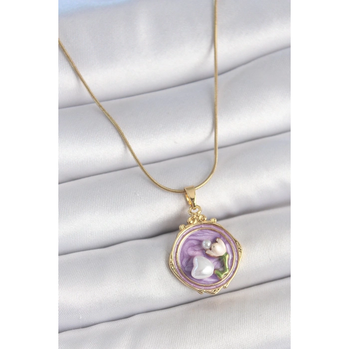 Dodes Dodes 316L Çelik Gold Renk Zincir Mor Mineli İncili Çiçek İşlemeli Portre Model Kadın Kolye TG27BKO10156