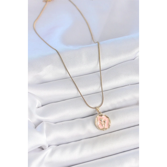 Dodes Dodes 316L Çelik Gold Renk Zincir Pembe Mineli Çiçek İşlemeli Portre Model Kadın Kolye TG27BKO10165