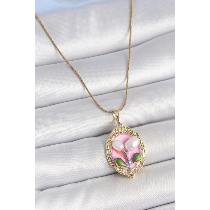 Dodes Dodes 316L Çelik Gold Renk Zincir Pembe Mineli İncili Çiçek İşlemeli Portre Model Kadın Kolye TG27BKO10169