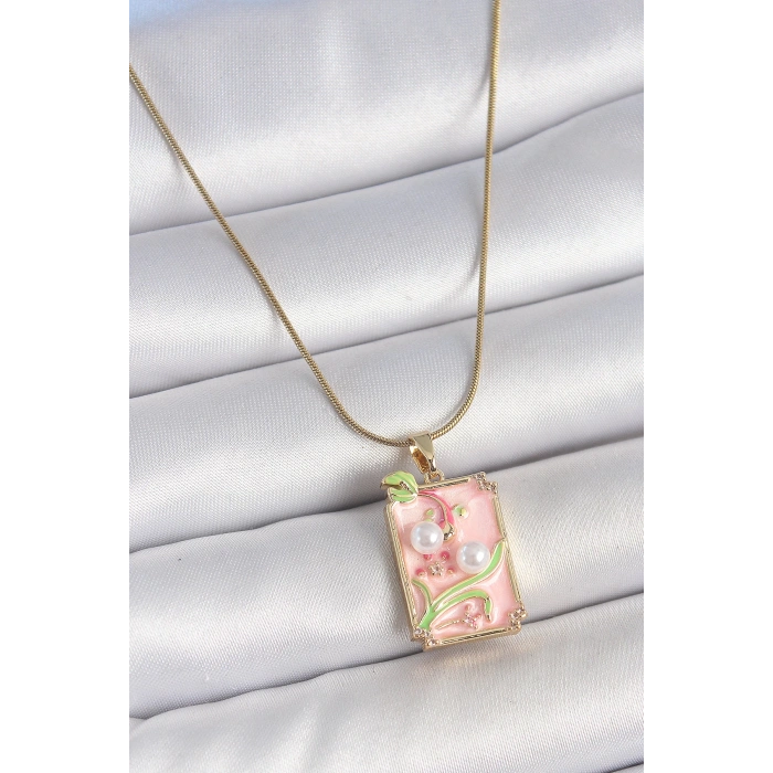 Dodes Dodes 316L Çelik Gold Renk Zincir Pembe Mineli İncli Çiçek İşlemeli Portre Model Kadın Kolye TG27BKO10193