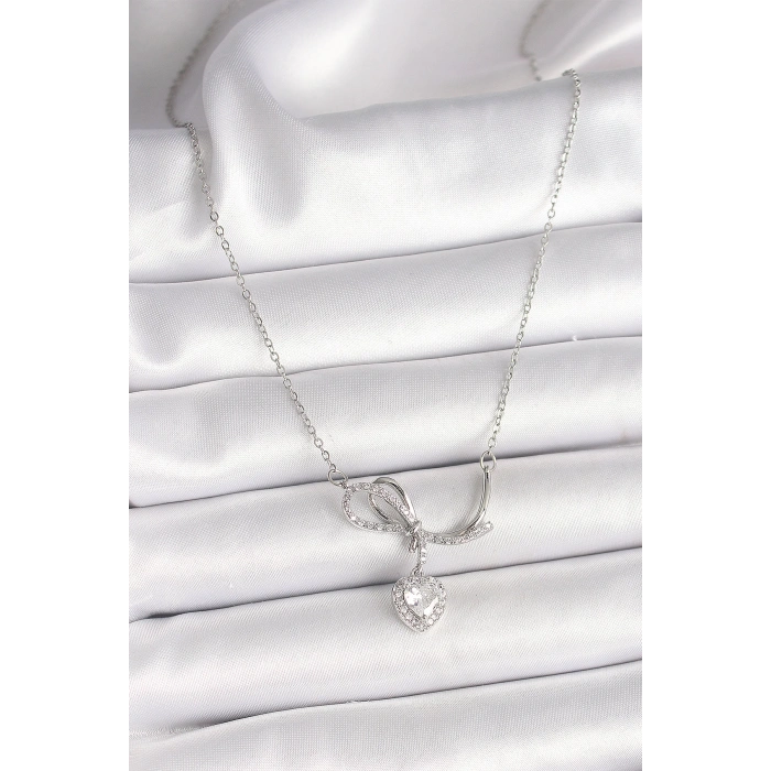 Dodes Dodes 316L Çelik Gümüş Renk Zincir Zirkon Taşlı Düğüm Sallantı Kalp Figür Kadın Kolye TG27BKO9856