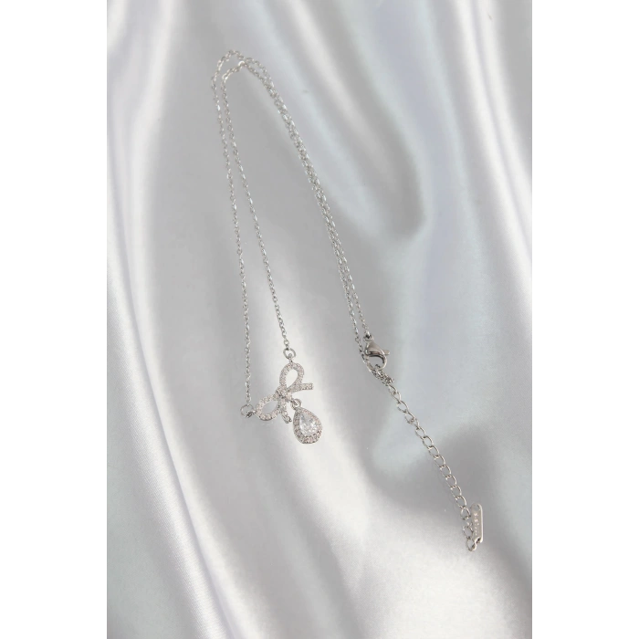 Dodes Dodes 316L Çelik Gümüş Renk Zirkon Taşlı Fiyonk Detay Damla Kolye TG27BKO8922