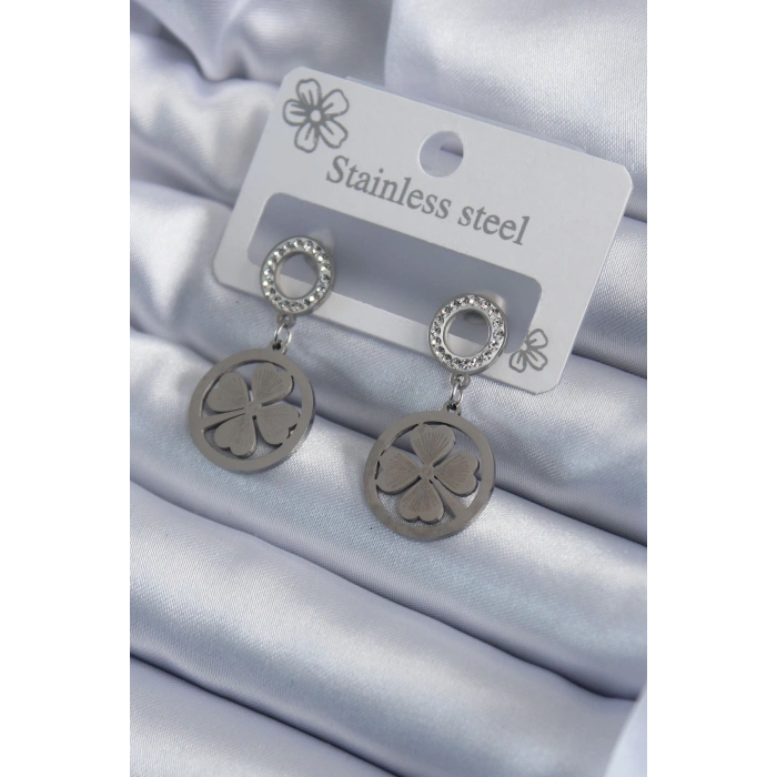 Dodes Dodes 316L Çelik Gümüş Renk Zirkon Taşlı Yonca Model İşleme Detay Kadın Küpe TG27BKP7934