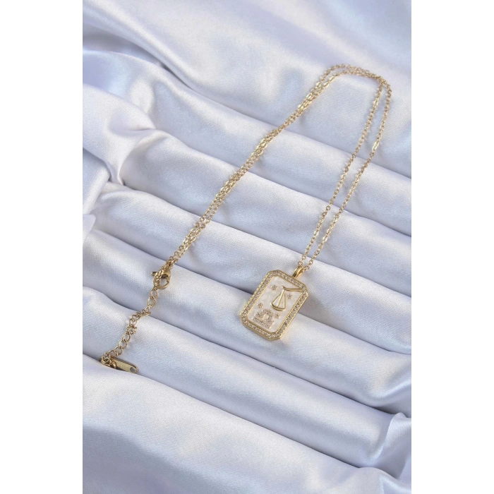 Dodes Dodes 316L Çelik Zincir Altın Renk Zirkon Taşlı Çerçeveli Tarot Kolye TG27BKO9243