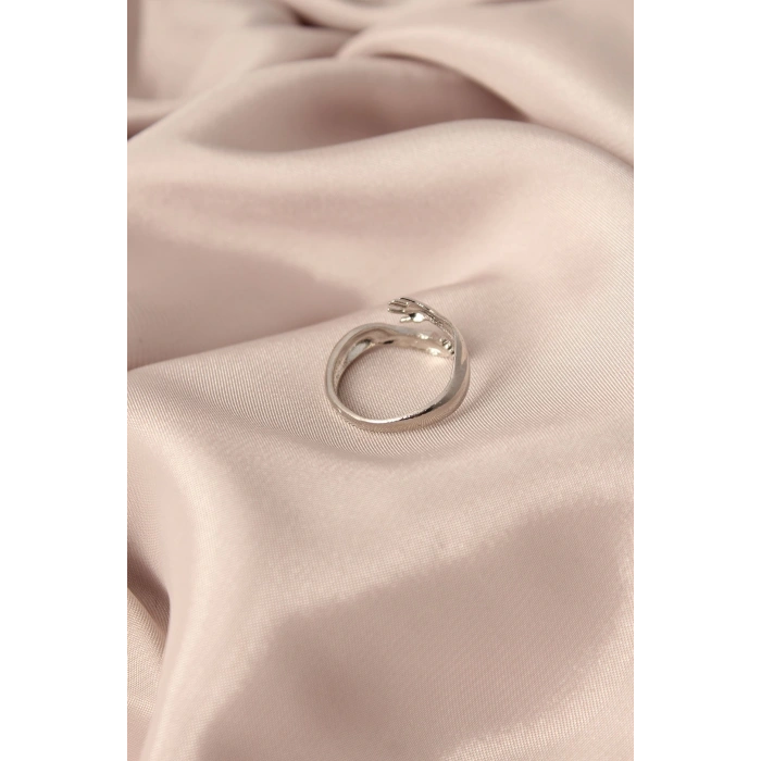 Dodes Dodes Ayarlamalı Gümüş Renk Metal Sarılan Eller Model Kadın Yüzük TG27BYK2135