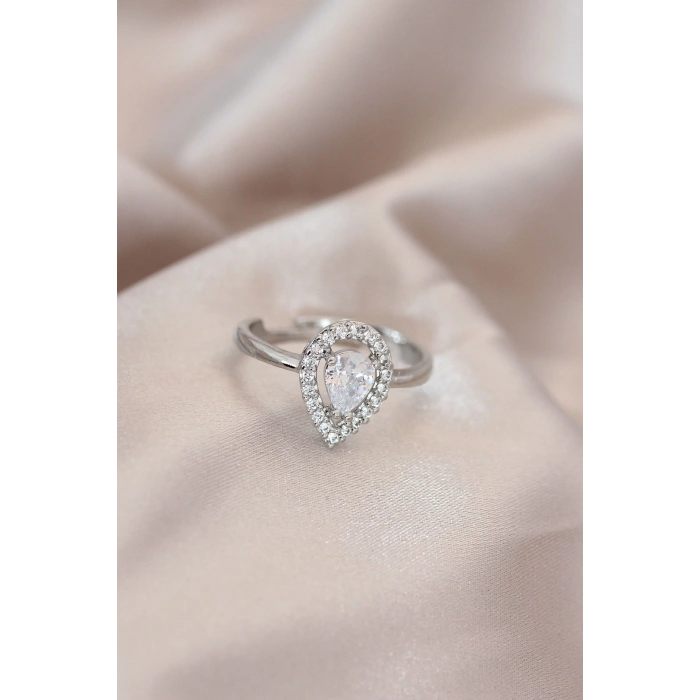 Dodes Dodes Ayarlamalı Silver Renk Metal Zirkon ve Kristal Taşlı Damla Model Yüzük TG27BYK2072