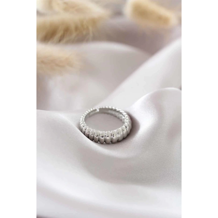 Dodes Dodes Gümüş Renk Ayarlamalı Burgu Kadın Yüzük TG27BYK1504