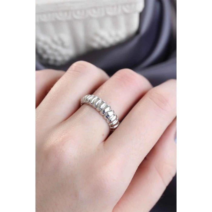 Dodes Dodes Gümüş Renk Ayarlamalı Burgu Kadın Yüzük TG27BYK1504