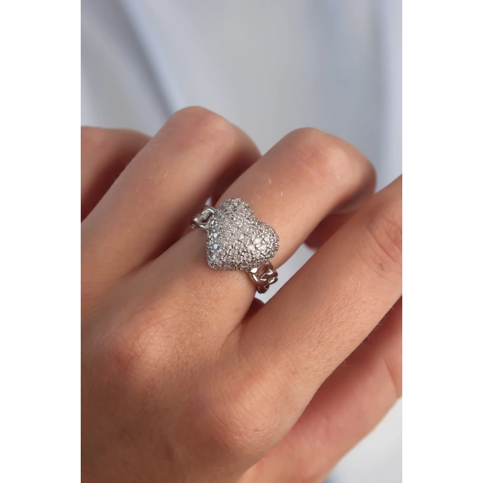 Dodes Dodes Pirinç Ayarlamalı Gümüş Renk Zirkon Taşlı Bombeli Kalp Yüzük TG27BYK3282