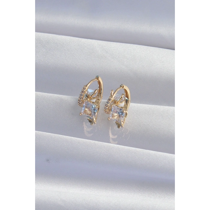 Dodes Dodes Pirinç Gold Renk İri Zirkon Taşlı Kıvrımlı Minimal Kelebekli Halka Küpe TG27BKP9289