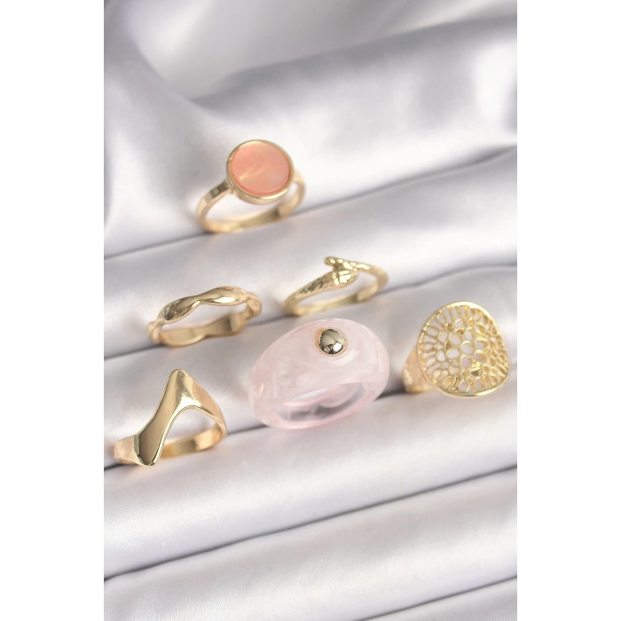 Dodes Dodes Pirinç Gold Renk Pembe Plastik Yüzük Model Daire Pembe Mine Yılan Detay 6Lı Kadın Yüzük Seti TG27BYK3613
