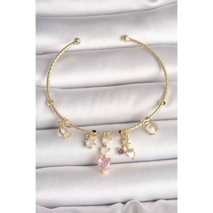 Dodes Dodes Pirinç Gold Renk Sallantı Zirkon Taşlı Kalp Figür Pembe Kalp Detay Charm Kadın Bileklik TG27BB6897