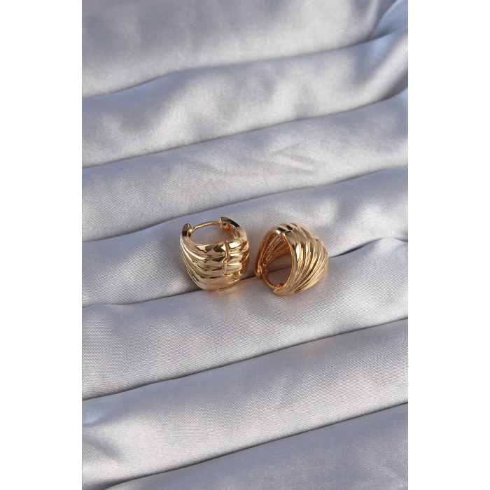 Dodes Dodes Pirinç Gold Renk Tırtıklı Minimal Bombeli Tasarım Küpe TG27BKP9080