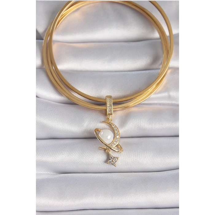 Dodes Dodes Pirinç Gold Renk Zirkon Taş Detaylı Hilal Model Sallantı İncili Ajda Charm TG27BC1012