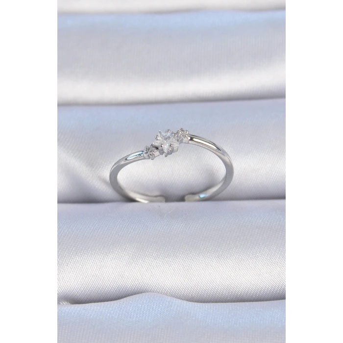 Dodes Dodes Pirinç Gümüş Renk Çiçek Model Zirkon Taş Detay Kadın Yüzük TG27BYK3323