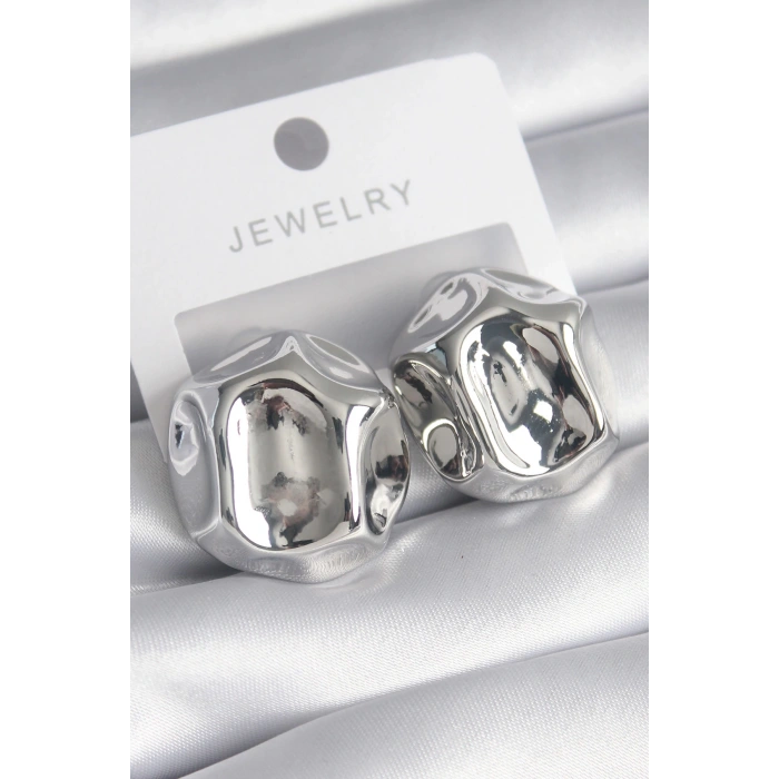 Dodes Dodes Pirinç Gümüş Renk İşlemeli Top Model Kadın Küpe TG27BKP8558