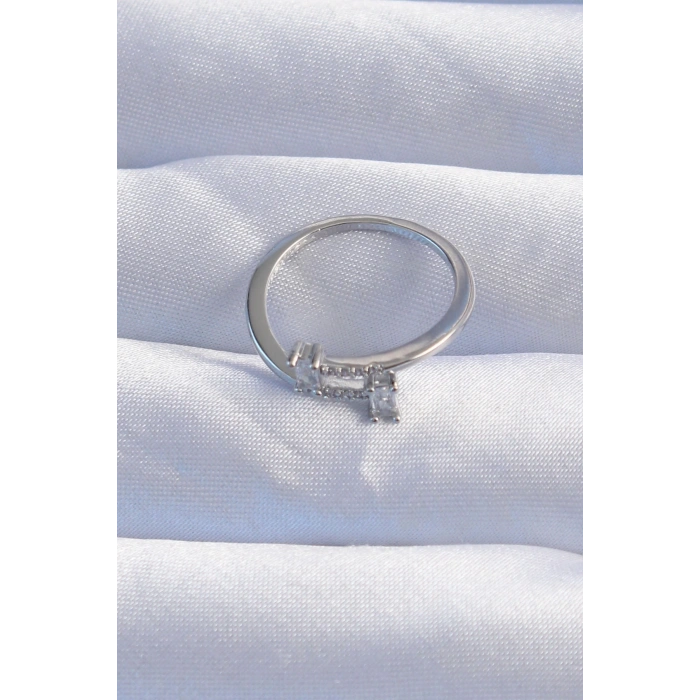 Dodes Dodes Pirinç Gümüş Renk Zirkon Taşlı Geometrik Ayarlanabilir Yüzük TG27BYK3240