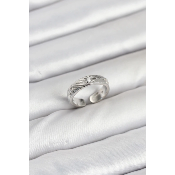 Dodes Dodes Pirinç Gümüş Renk Zirkon Taşlı Kutup Yıldızı Model Kadın Yüzük TG27BYK3899