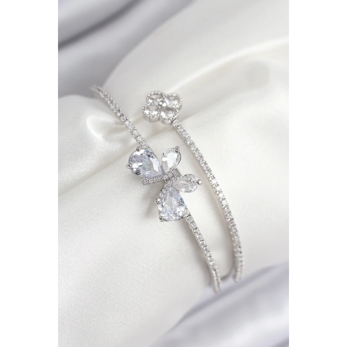 Dodes Dodes Pirinç Zirkon Taşlı Kelebek Ve Yonca Model Gümüş Renk Kadın Bileklik TG27BB7850