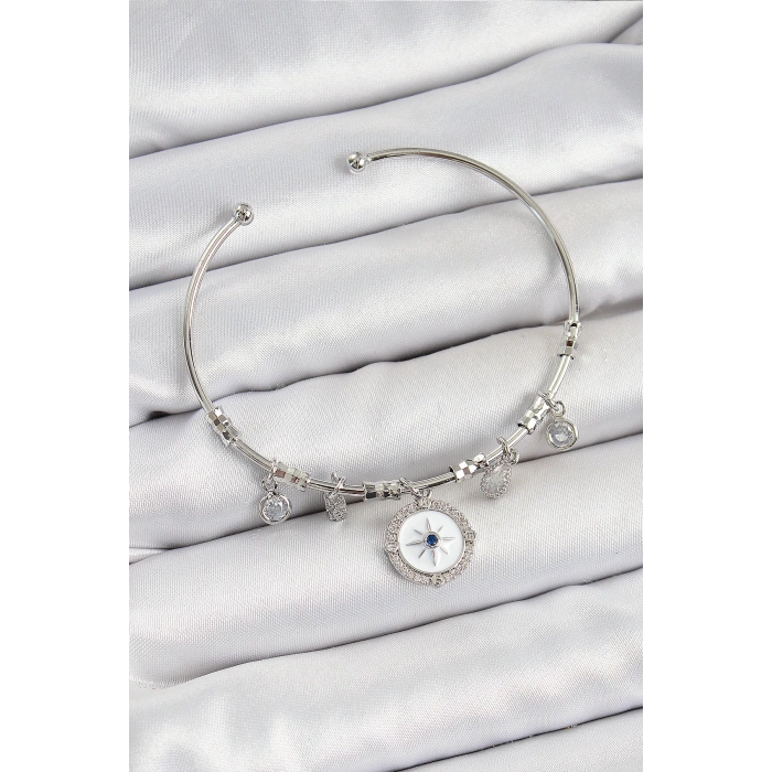 Dodes Dodes Pirinç Zirkon Taşlı Pusula Model Gümüş Renk Charm Bileklik TG27BB7349