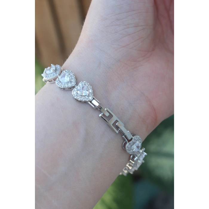 Dodes Dodes Vip Seri Pirinç Zirkon Taşlı Gümüş Renk Kalp Model Bileklik TG27BB6073