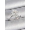 Dodes Dodes Pirinç Gümüş Renk Beyaz Mineli Çiçek Model Zirkon Taş Detay Kadın Yüzük TG27BYK3712