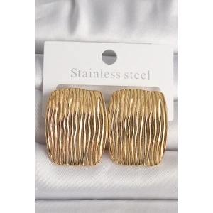 Dodes Dodes Pirinç Gold Renk İşlemeli Kare Plaka Model Kadın Küpe TG27BKP10145