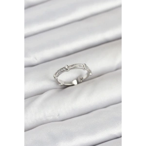 Dodes Dodes Pirinç Gümüş Renk Kemik Model Zirkon Taşlı Kadın Yüzük TG27BYK3889